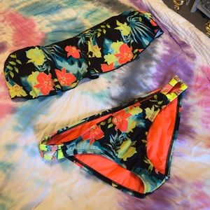 Bandeau bikini set